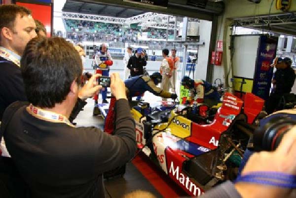 24h du Mans 24h du mans entreprise essais hospitalite hospitality oreca package vip corporate ecurie porsche toyota stand tribune